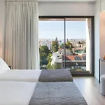 L Residences & ラルナカ