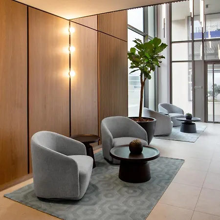 L Residences & 아파트