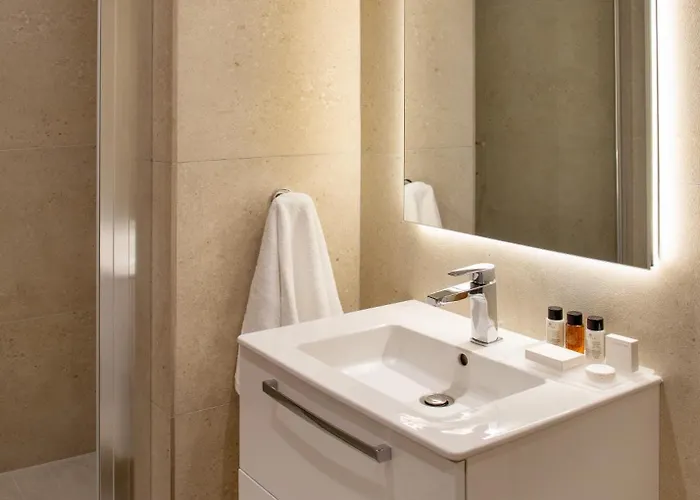 L Residences & Appartamento Larnaca