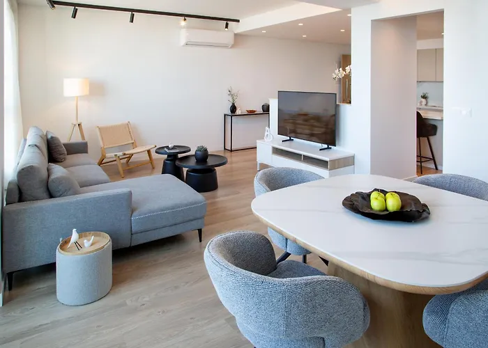 L Residences & Appartamento Larnaca