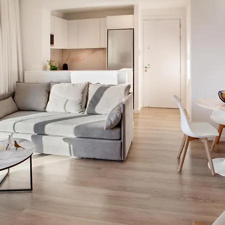 L Residences & Appartamento Larnaca