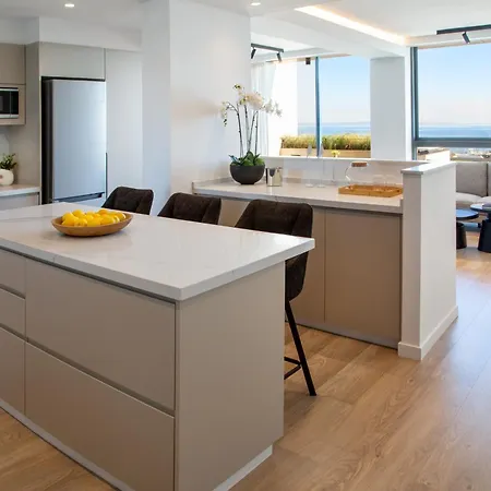 Апартаменты L Residences & *