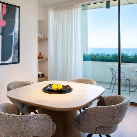 Apartment L Residences &